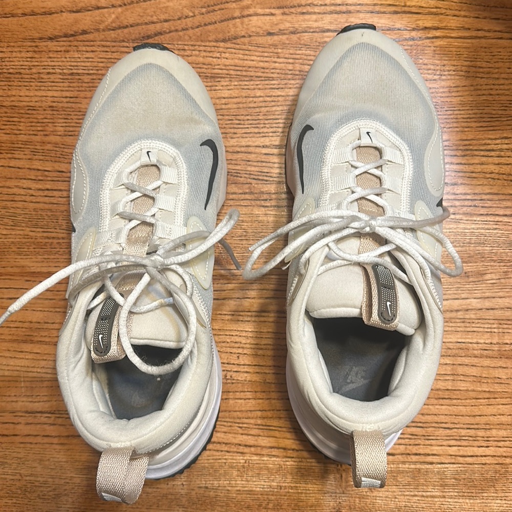 Women’s Nike Spark size 8
